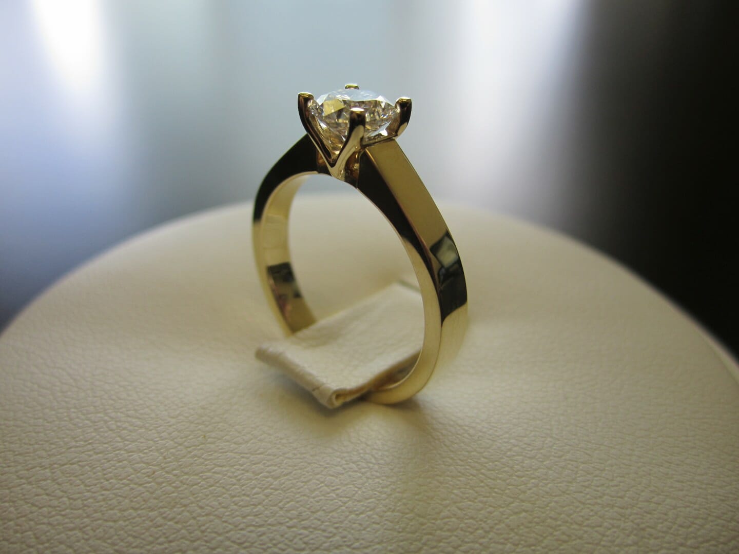Picture of 14K Yellow Gold Solitaire Engagement Ring with 0.74ct Round Brilliant Diamond